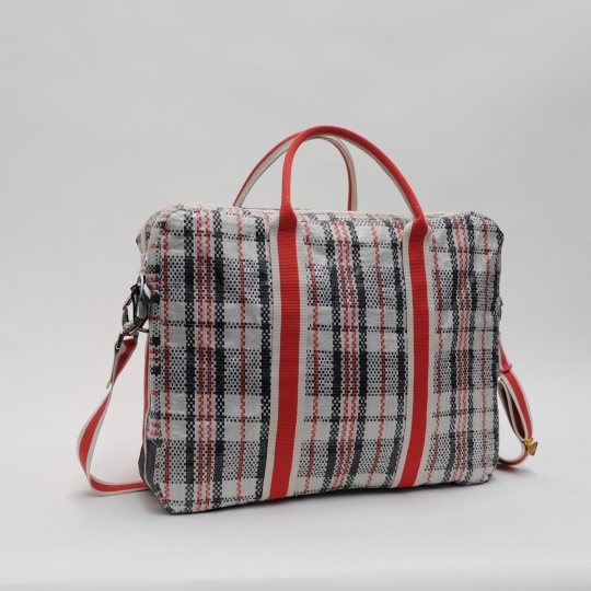 Laptoptasche aus Gleitschirmstoff
